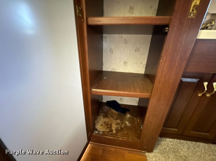 image for item EH6711 2003 Newmar Kountry Star RV