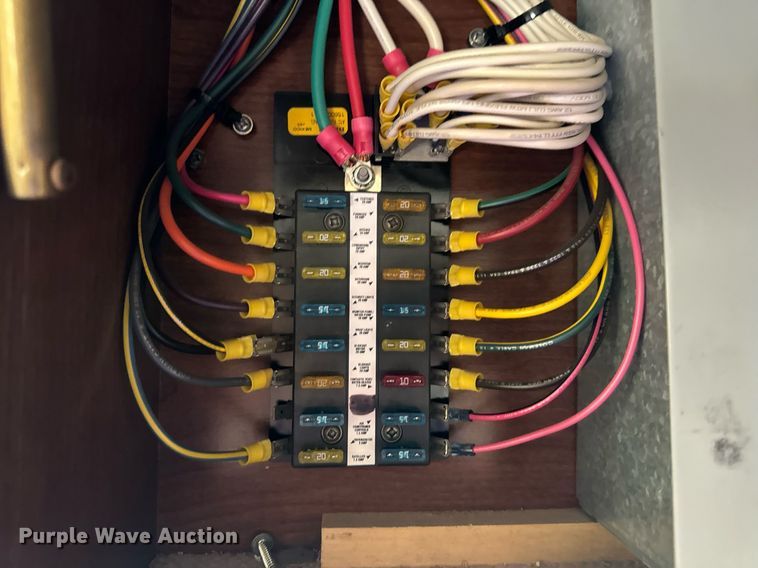 image for item EH6711 2003 Newmar Kountry Star RV