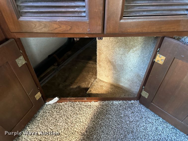 image for item EH6711 2003 Newmar Kountry Star RV