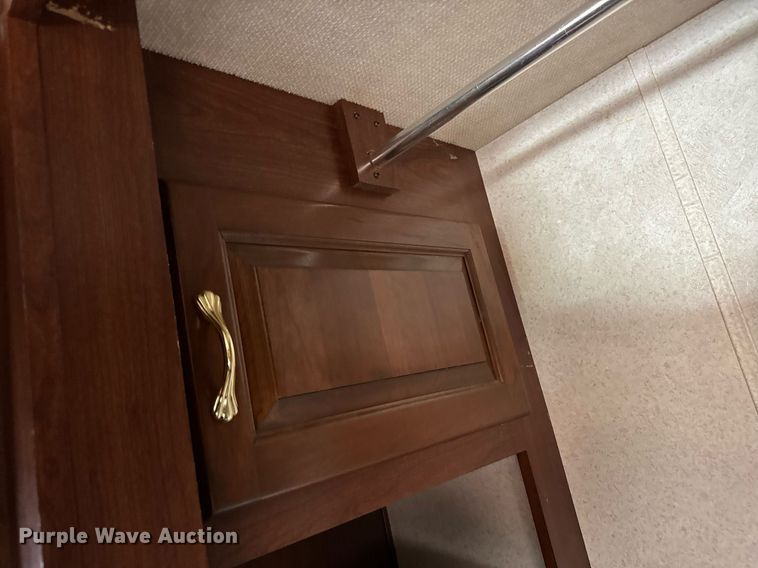 image for item EH6711 2003 Newmar Kountry Star RV