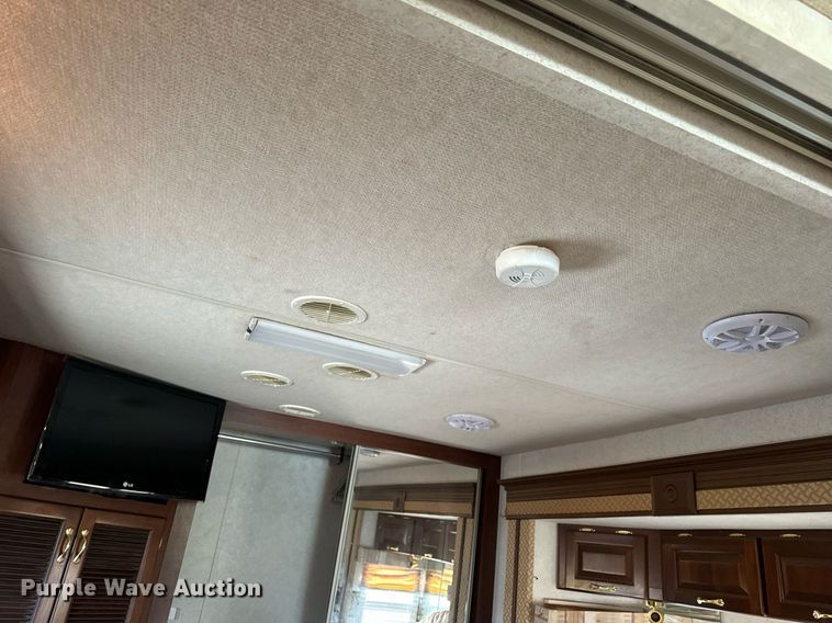 image for item EH6711 2003 Newmar Kountry Star RV