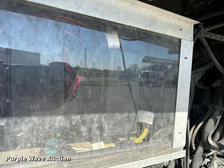 image for item EH6711 2003 Newmar Kountry Star RV