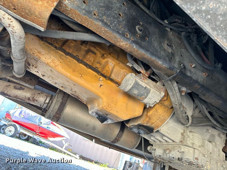 image for item EH6711 2003 Newmar Kountry Star RV