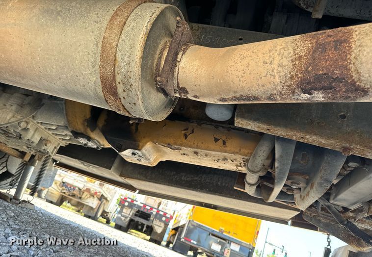 image for item EH6711 2003 Newmar Kountry Star RV