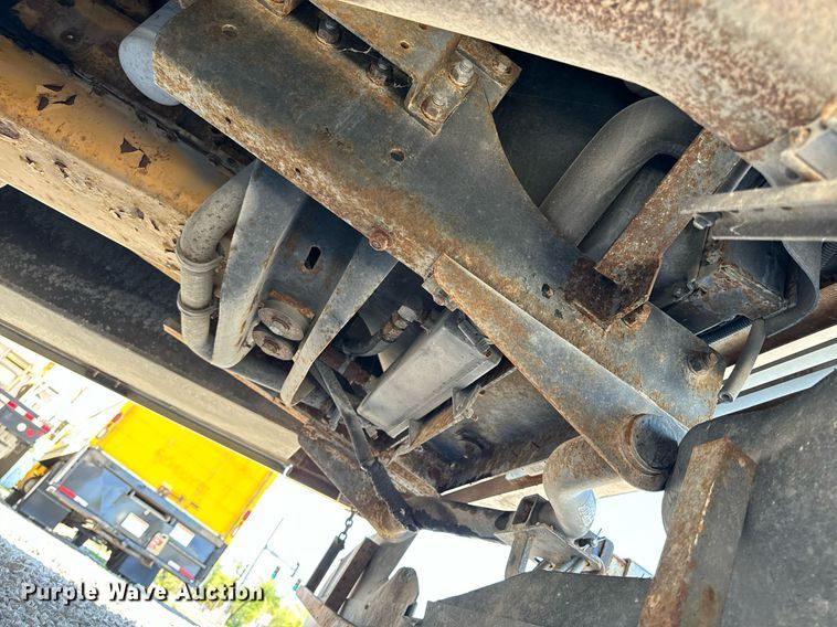 image for item EH6711 2003 Newmar Kountry Star RV