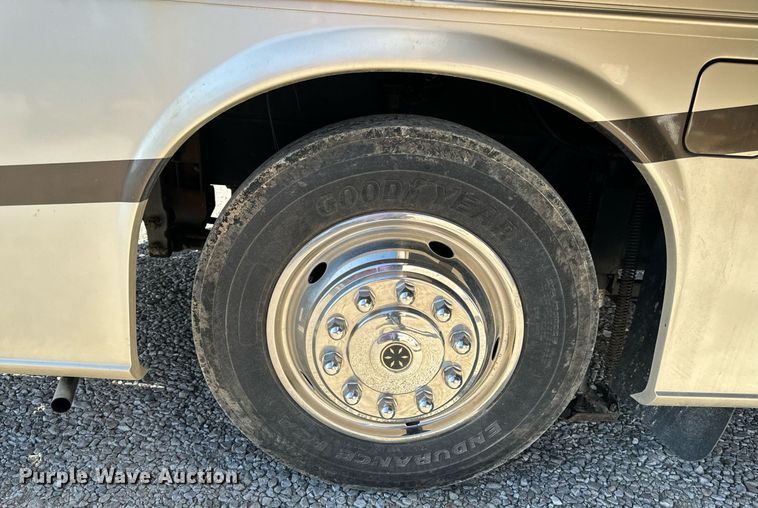 image for item EH6711 2003 Newmar Kountry Star RV