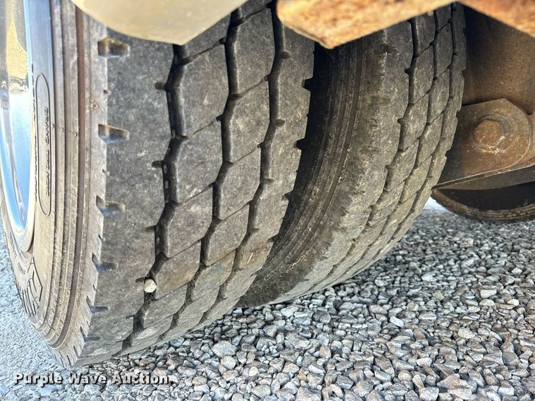 image for item EH6711 2003 Newmar Kountry Star RV