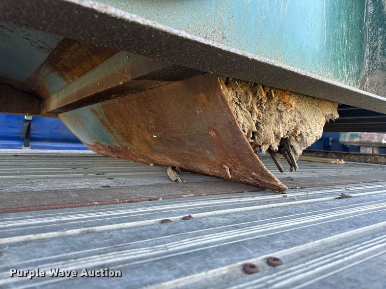 image for item EH6712 2006 Marathon  RJ-325 roll-off trash compactor