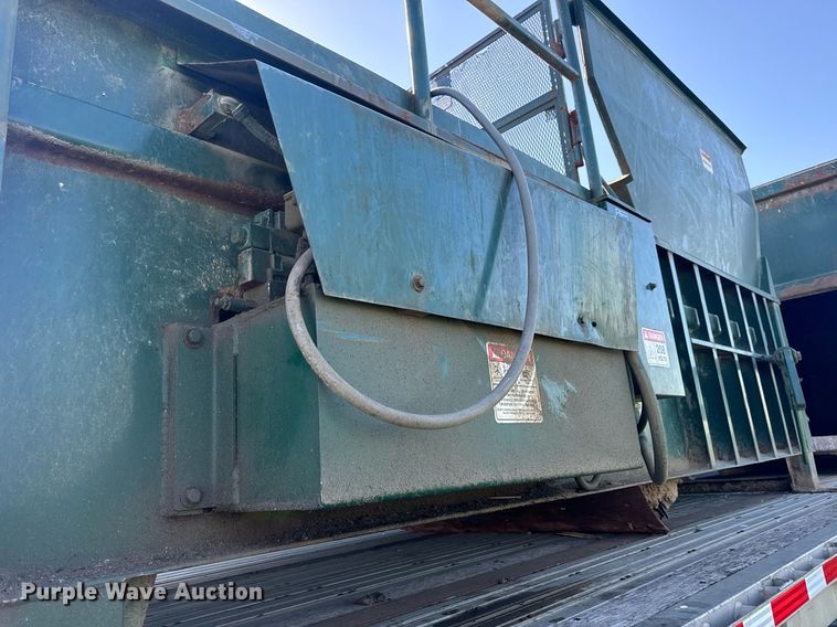 image for item EH6712 2006 Marathon  RJ-325 roll-off trash compactor