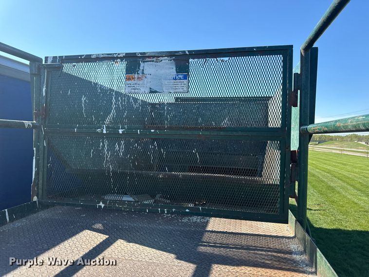 image for item EH6712 2006 Marathon  RJ-325 roll-off trash compactor