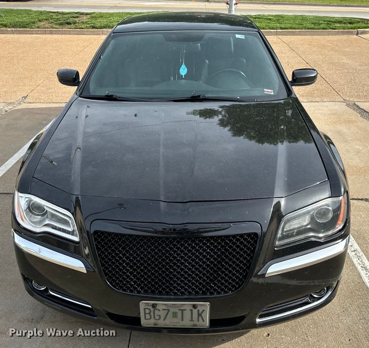 image for item EH6725 2013 Chrysler 300 S 