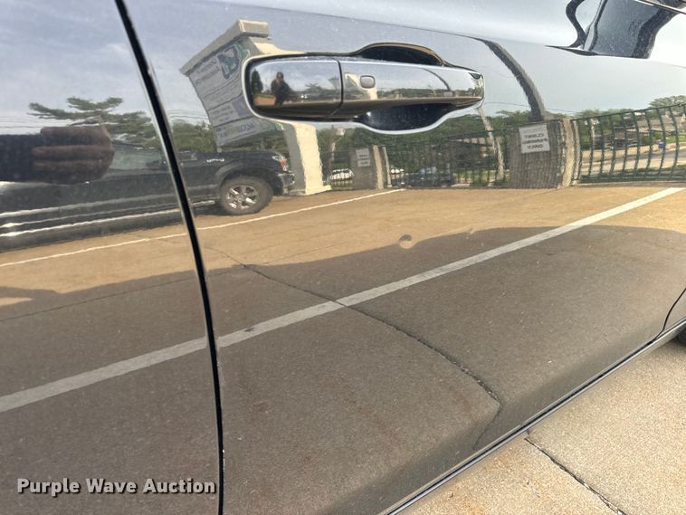 image for item EH6725 2013 Chrysler 300 S 