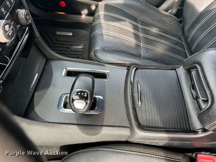 image for item EH6725 2013 Chrysler 300 S 