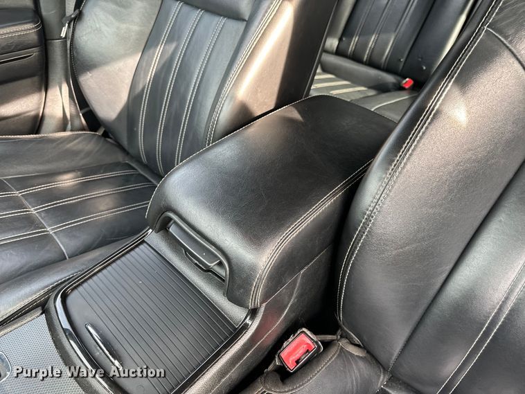 image for item EH6725 2013 Chrysler 300 S 