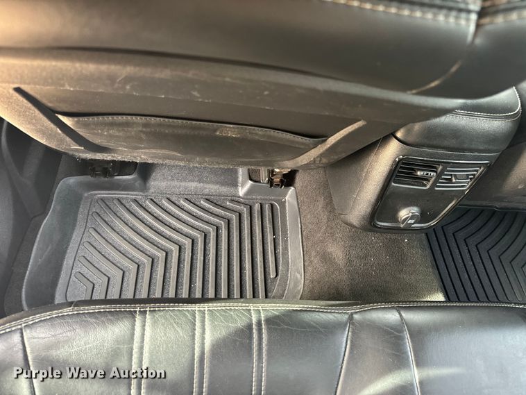 image for item EH6725 2013 Chrysler 300 S 