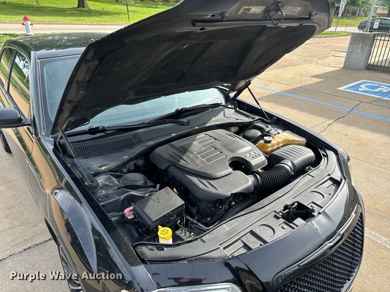 image for item EH6725 2013 Chrysler 300 S 