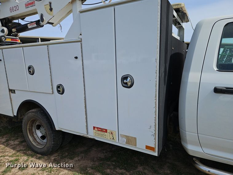 image for item EI3713 2011 Dodge Ram 5500 HD utility / service truck