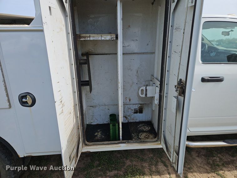 image for item EI3713 2011 Dodge Ram 5500 HD utility / service truck