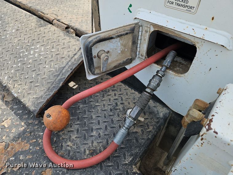 image for item EI3713 2011 Dodge Ram 5500 HD utility / service truck