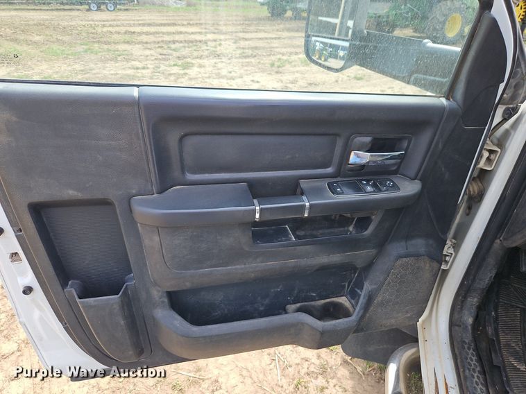 image for item EI3713 2011 Dodge Ram 5500 HD utility / service truck