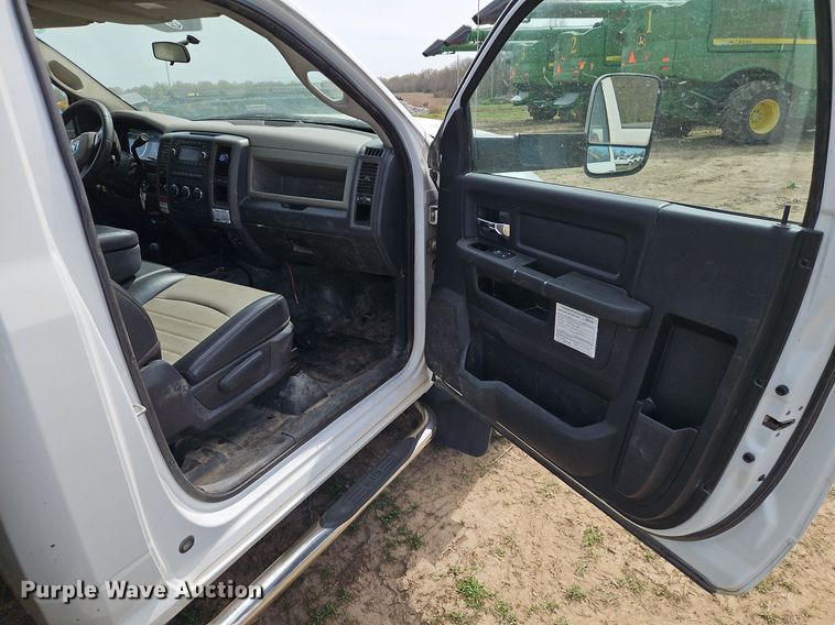 image for item EI3713 2011 Dodge Ram 5500 HD utility / service truck