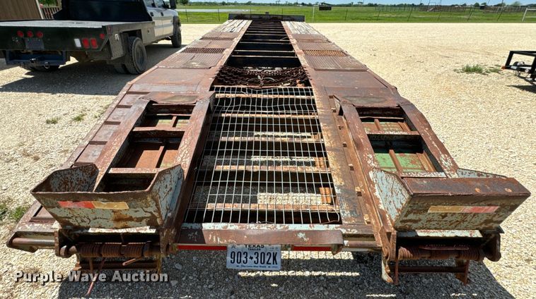 image for item EJ0567 2007 Interstate 50DLA equipment trailer