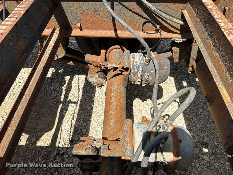 image for item EJ0567 2007 Interstate 50DLA equipment trailer