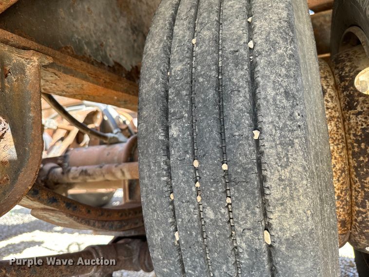 image for item EJ0567 2007 Interstate 50DLA equipment trailer