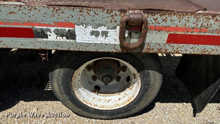 image for item EJ0567 2007 Interstate 50DLA equipment trailer