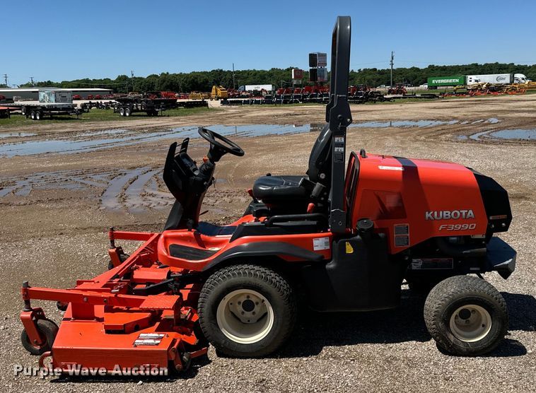 image for item EJ0656 2020 Kubota  F3990 lawn mower