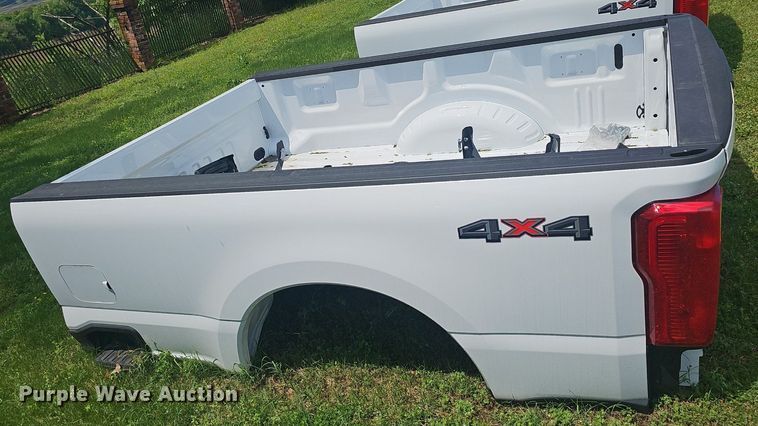 image for item EJ5355 Ford F250 Pickup truck bed