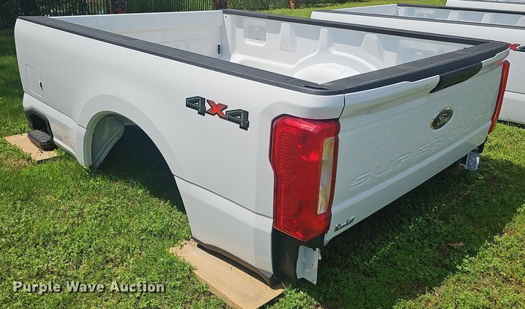 image for item EJ5356 Ford F250 pickup truck bed 