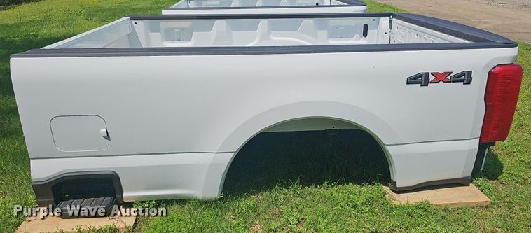 image for item EJ5356 Ford F250 pickup truck bed 