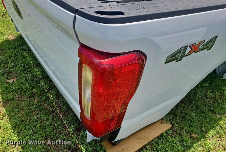 image for item EJ5356 Ford F250 pickup truck bed 