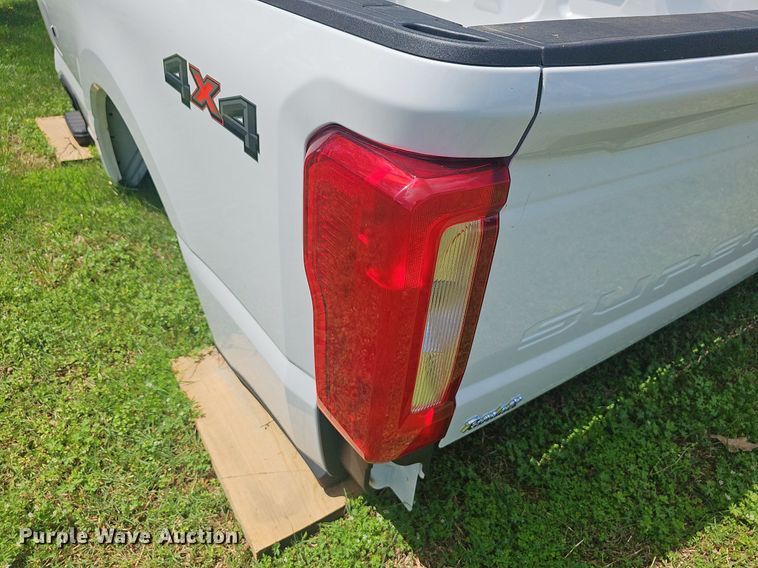 image for item EJ5356 Ford F250 pickup truck bed 