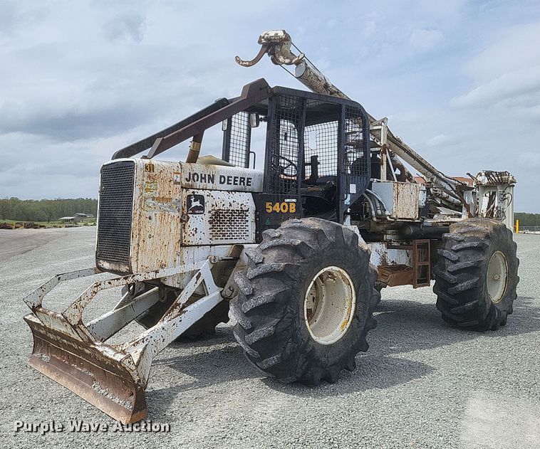image for item EJ7924 1979 John Deere 540B skidder