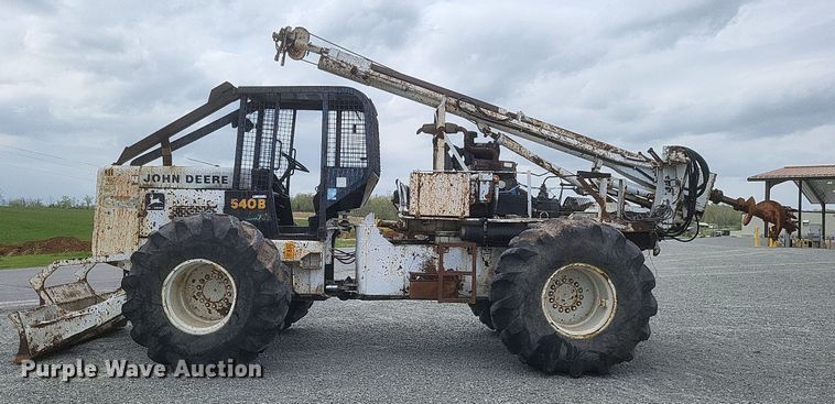 image for item EJ7924 1979 John Deere 540B skidder