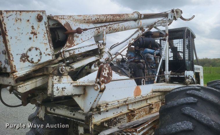 image for item EJ7924 1979 John Deere 540B skidder