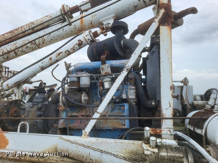 image for item EJ7924 1979 John Deere 540B skidder