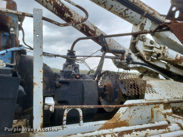 image for item EJ7924 1979 John Deere 540B skidder