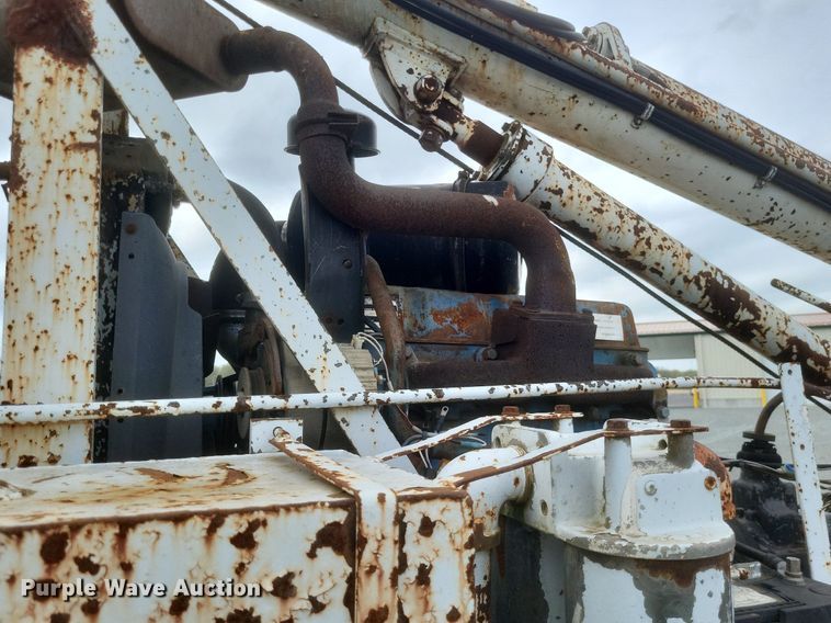 image for item EJ7924 1979 John Deere 540B skidder