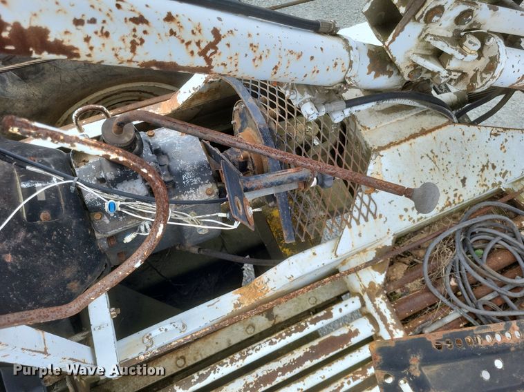 image for item EJ7924 1979 John Deere 540B skidder