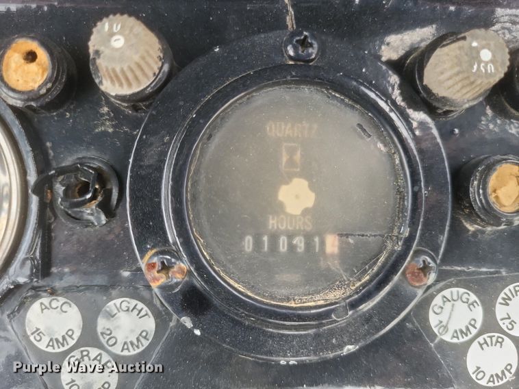 image for item EJ7924 1979 John Deere 540B skidder