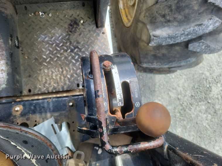 image for item EJ7924 1979 John Deere 540B skidder