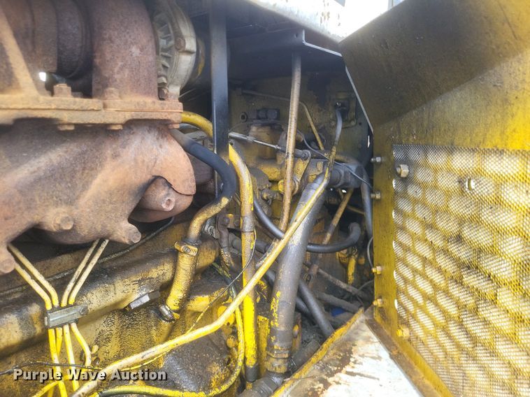 image for item EJ7924 1979 John Deere 540B skidder