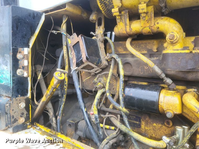 image for item EJ7924 1979 John Deere 540B skidder