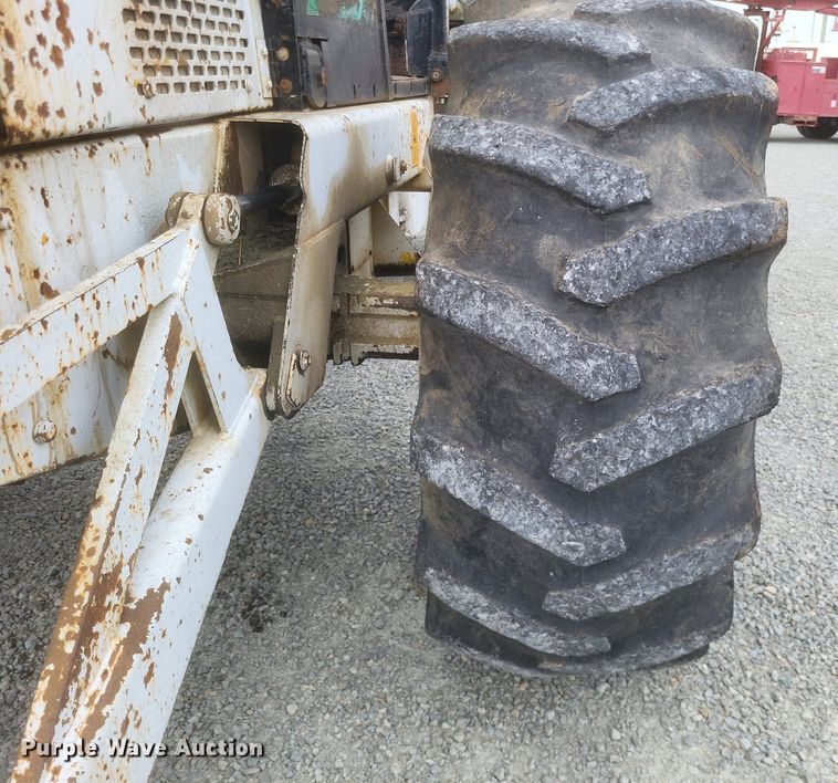 image for item EJ7924 1979 John Deere 540B skidder