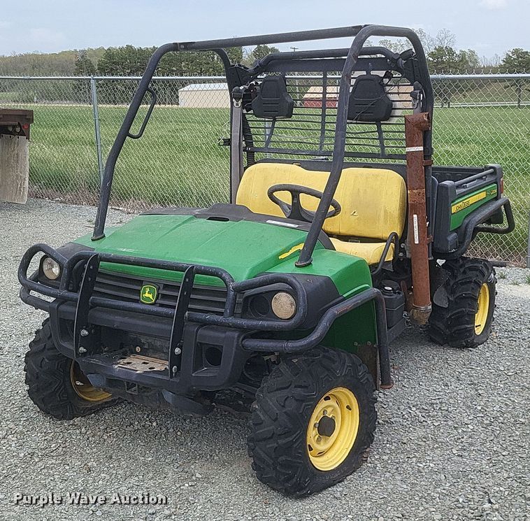 image for item EJ7926 2012 John Deere Gator 825 XUV utility vehicle