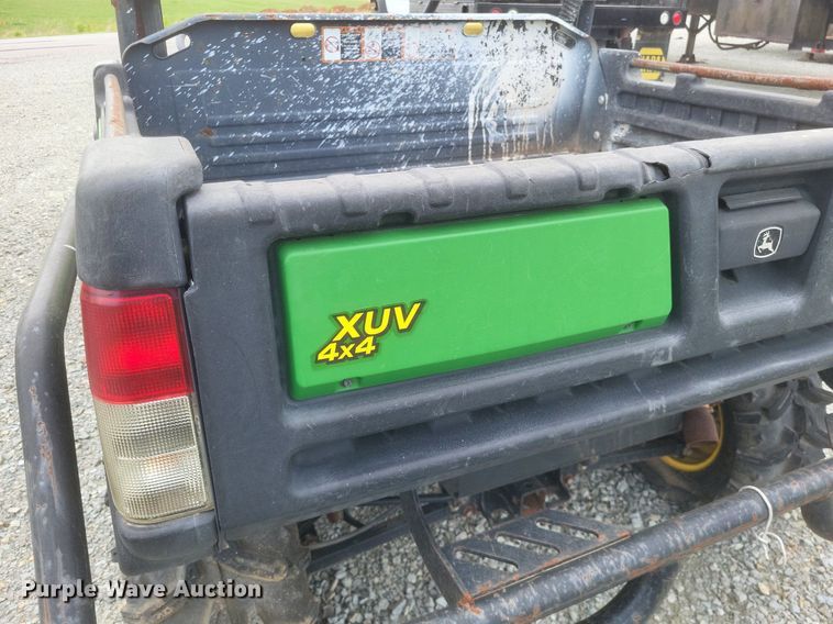 image for item EJ7926 2012 John Deere Gator 825 XUV utility vehicle