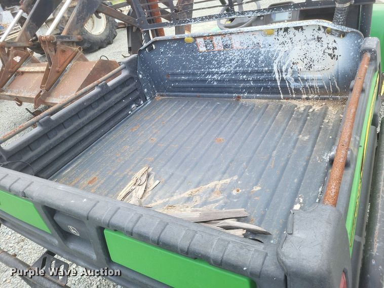 image for item EJ7926 2012 John Deere Gator 825 XUV utility vehicle